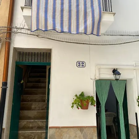 فندق مبيت وإفطار Da Giusy *