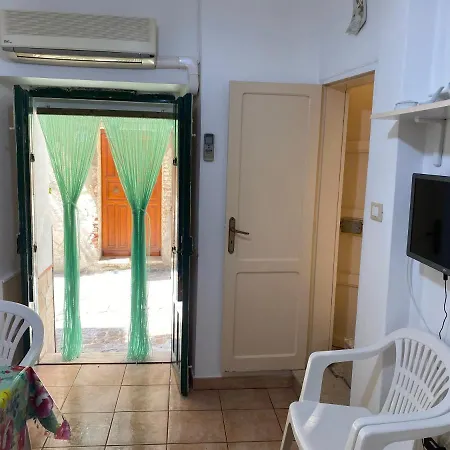 فندق مبيت وإفطار Da Giusy كاستلبونو