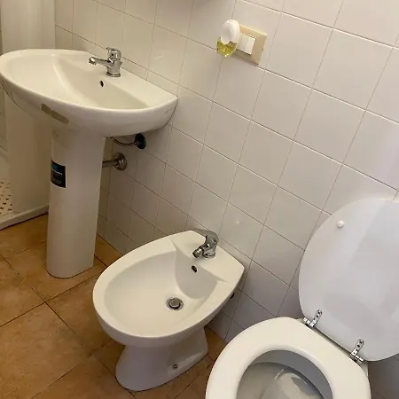 فندق مبيت وإفطار Da Giusy كاستلبونو